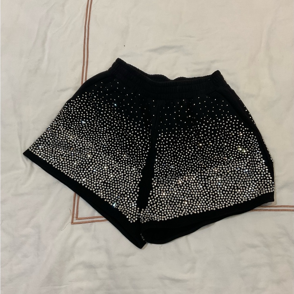 NWT size Medium Queen of Sparkles Black scattered rhinestone shorts